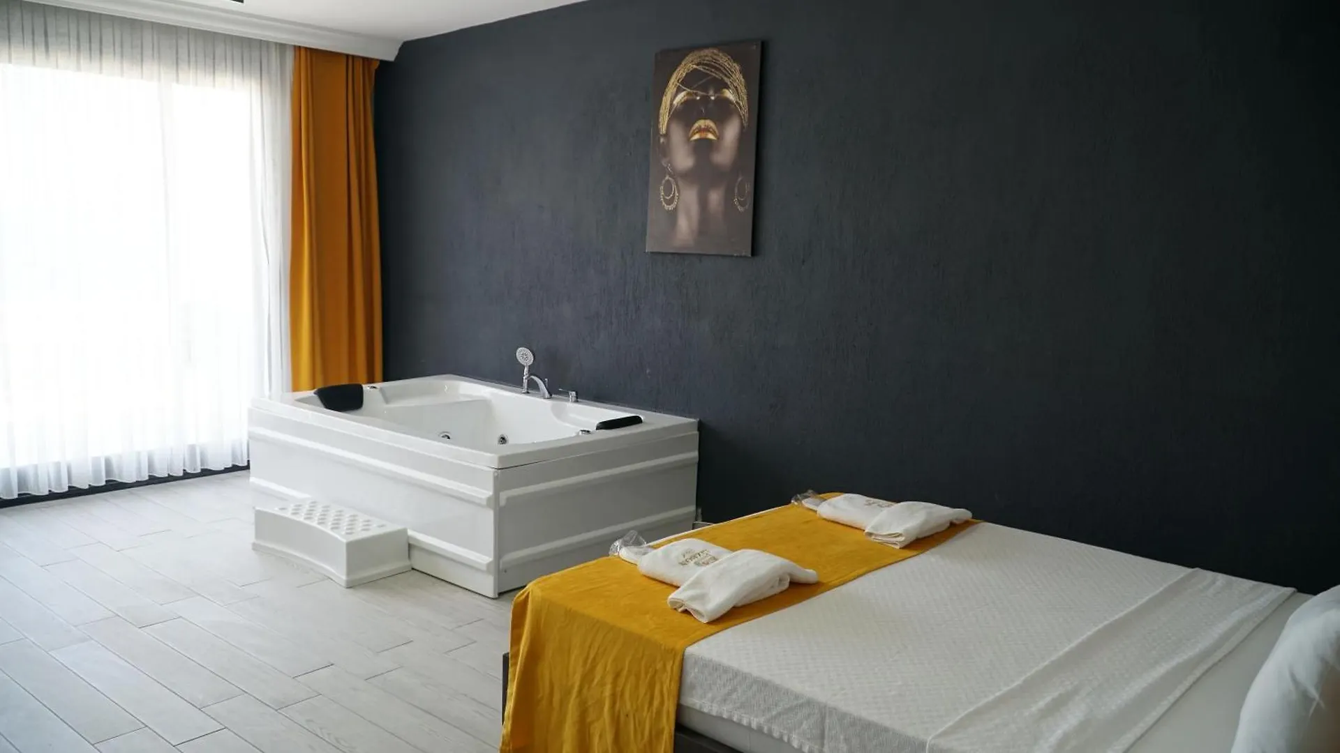 Lizbon Hotel Izmir Turkey